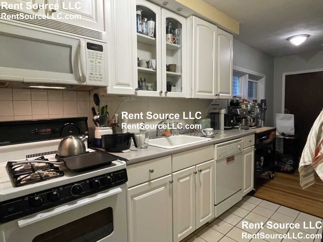 187 Brookline St #1 - Photo 4 of 11