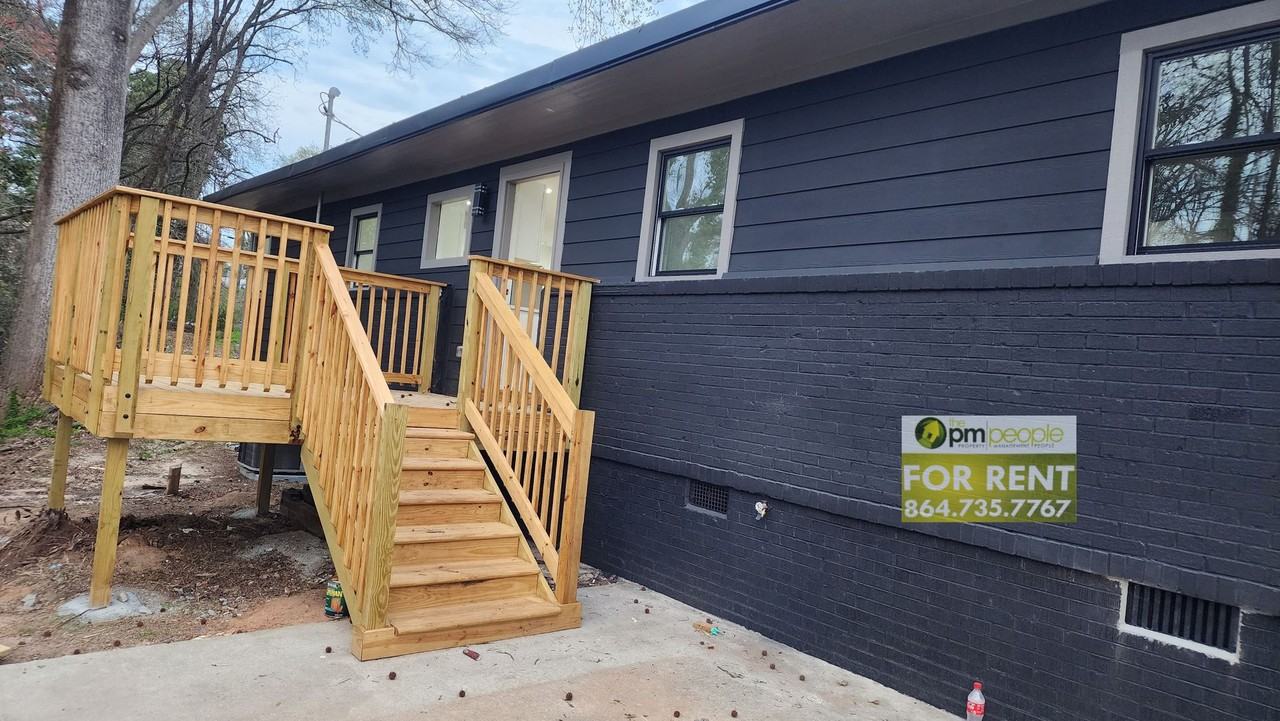 108 Saint Lo Cir - Photo 2 of 9