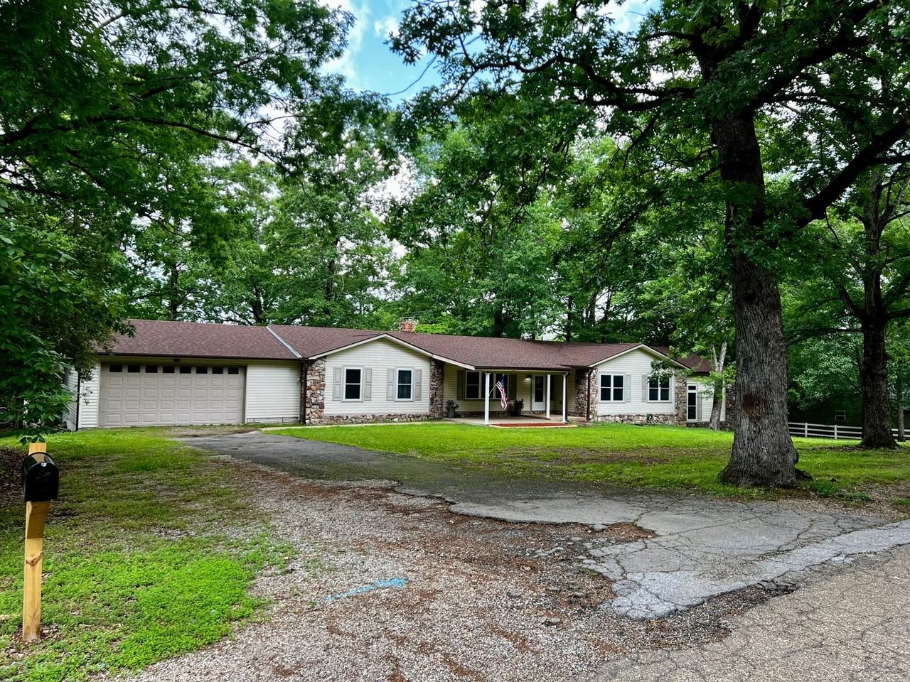 202 Starfield Pl - Photo 3 of 50