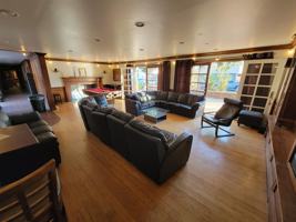 featured image of 707 W 28th St