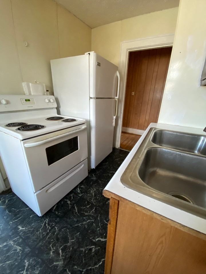 111 Ramsey St #4 - Photo 4 of 8