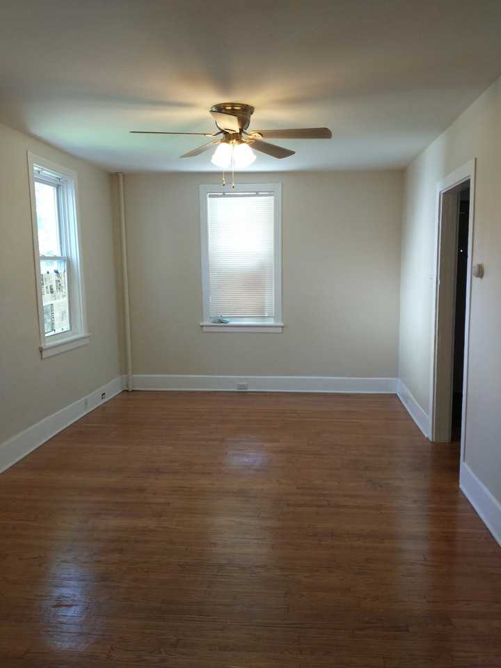 1940 Brookwood St - Photo 3 of 18