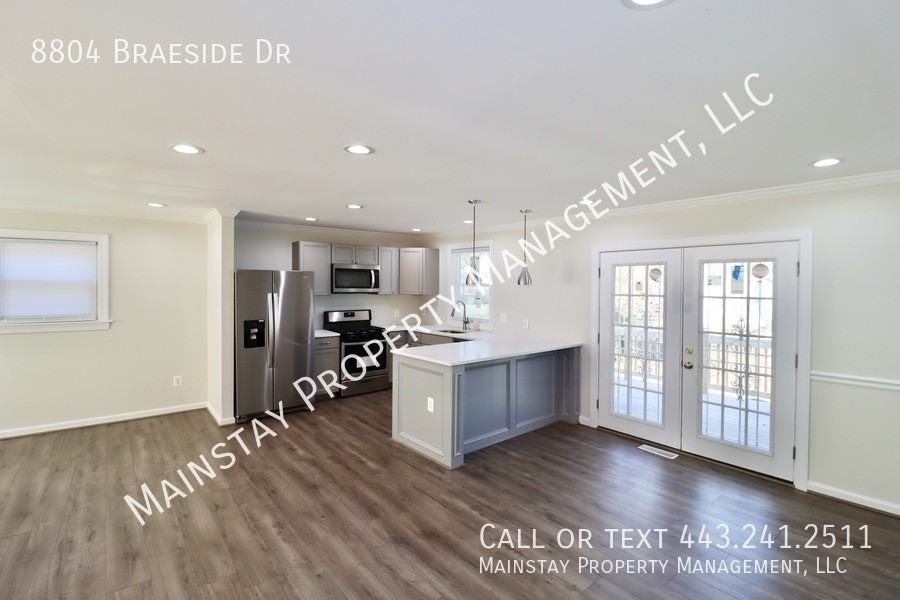 8804 Braeside Dr - Photo 3 of 32