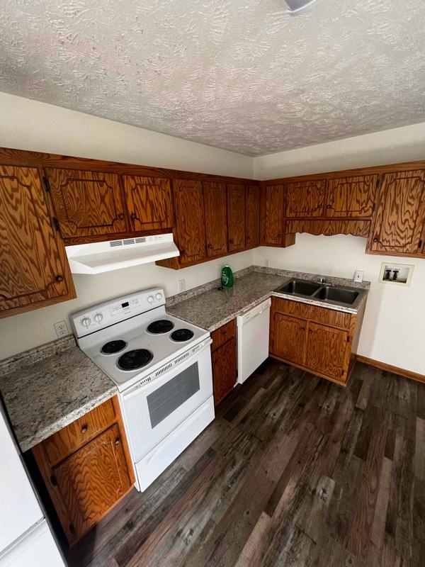 320 Samantha Cv #A - Photo 2 of 6