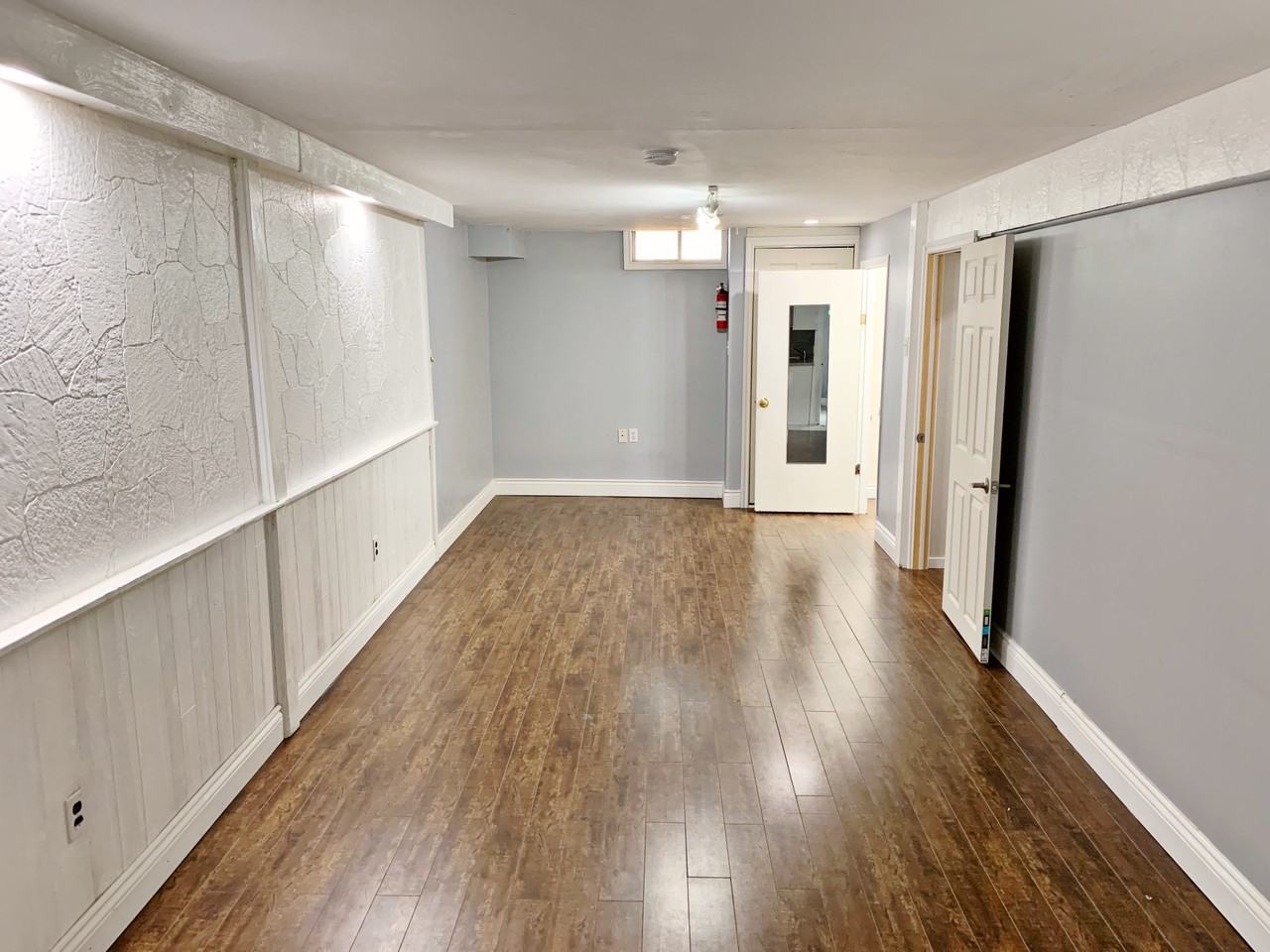 Camelot Dr - Photo 6 of 12