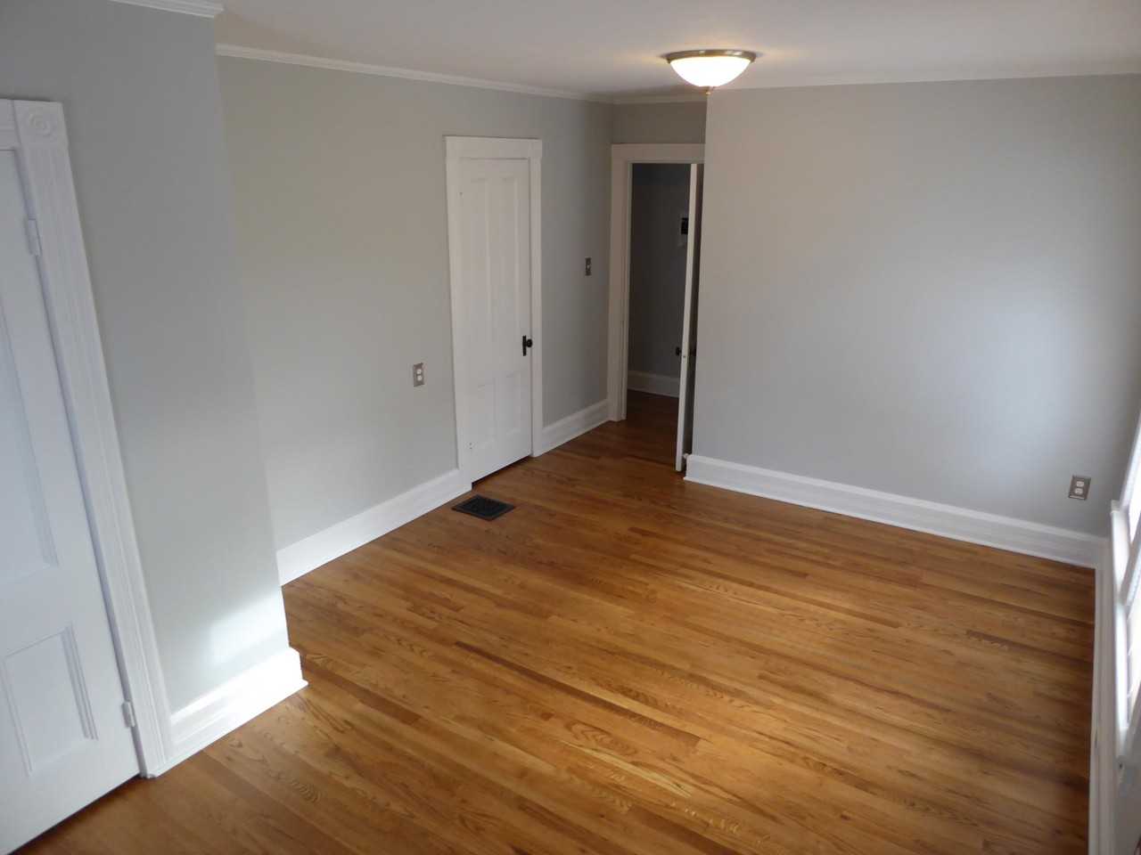 56 Madison St #B - Photo 5 of 12