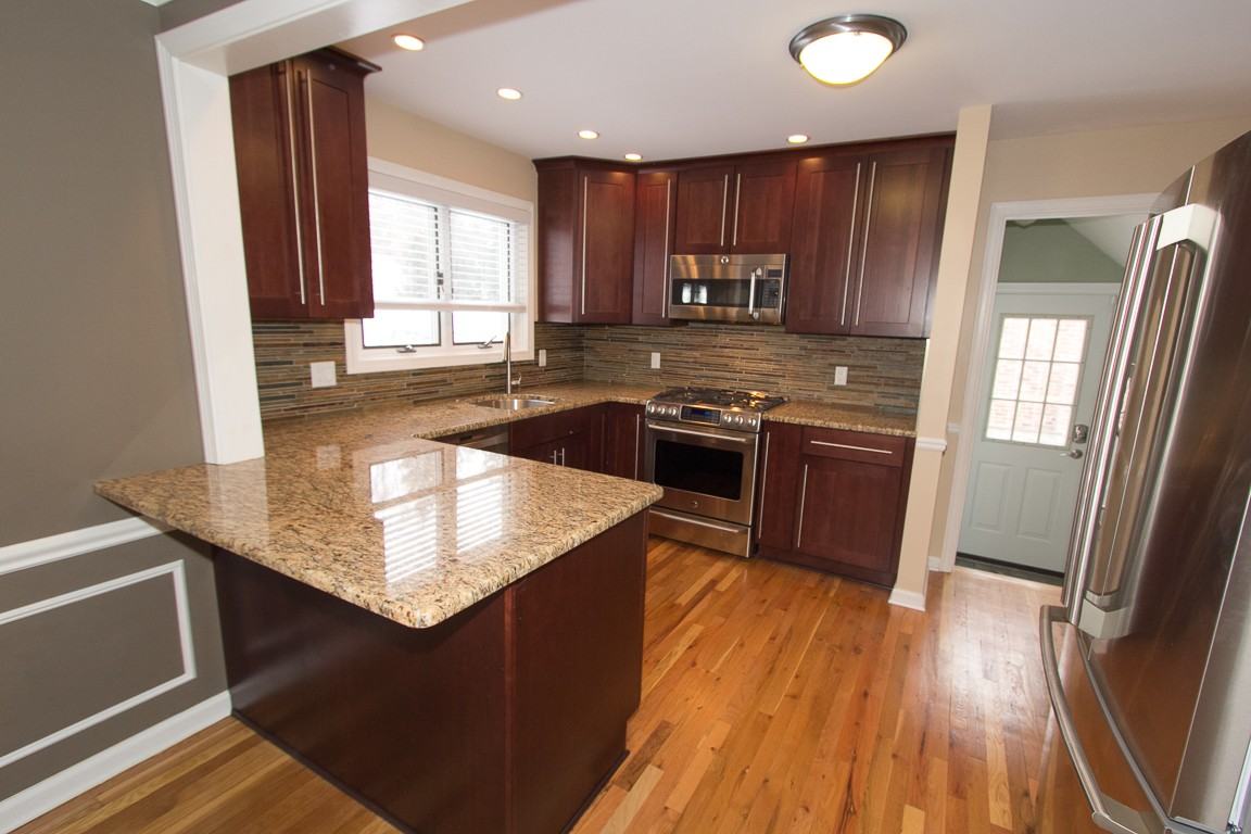 1433 Henrietta St #NA - Photo 4 of 30
