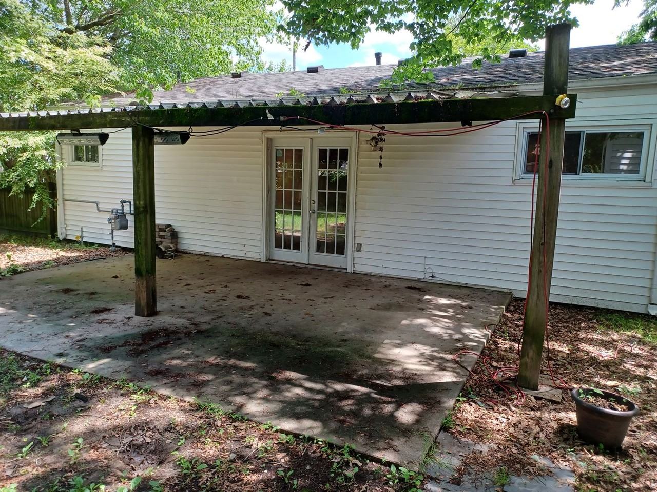 1403 Salton Dr - Photo 2 of 8