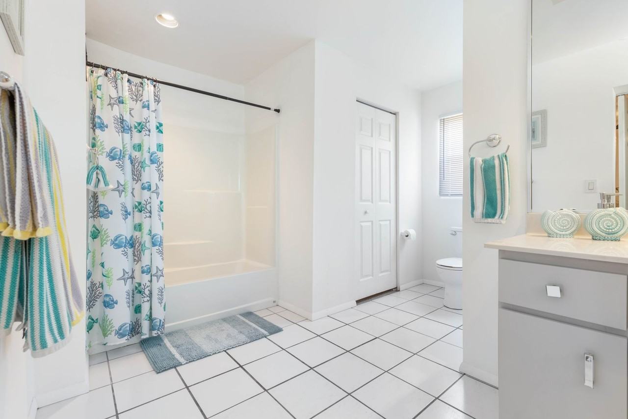 7 Classic Ct S - Photo 3 of 50