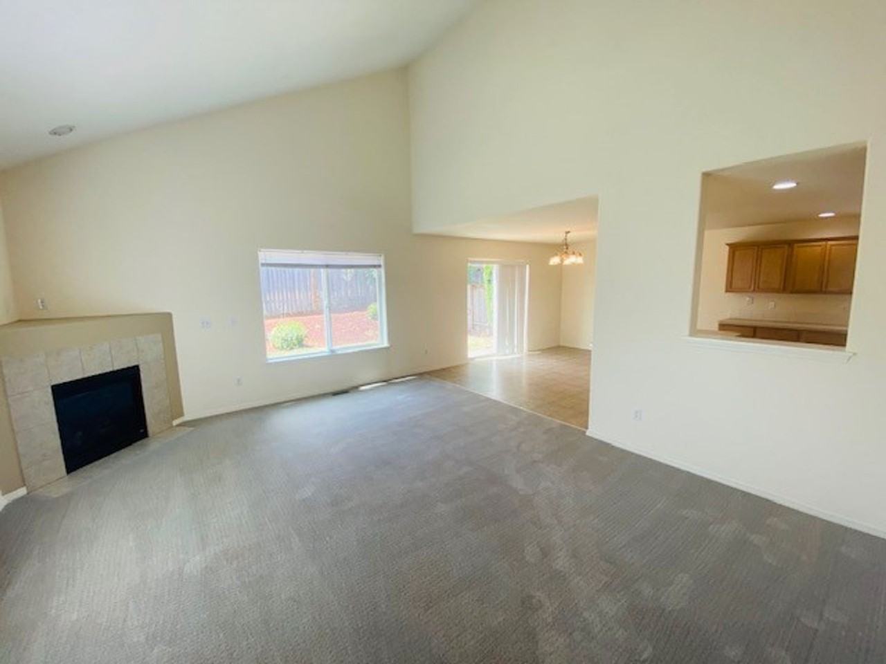 16418 Ne 12th Ct - Photo 4 of 27