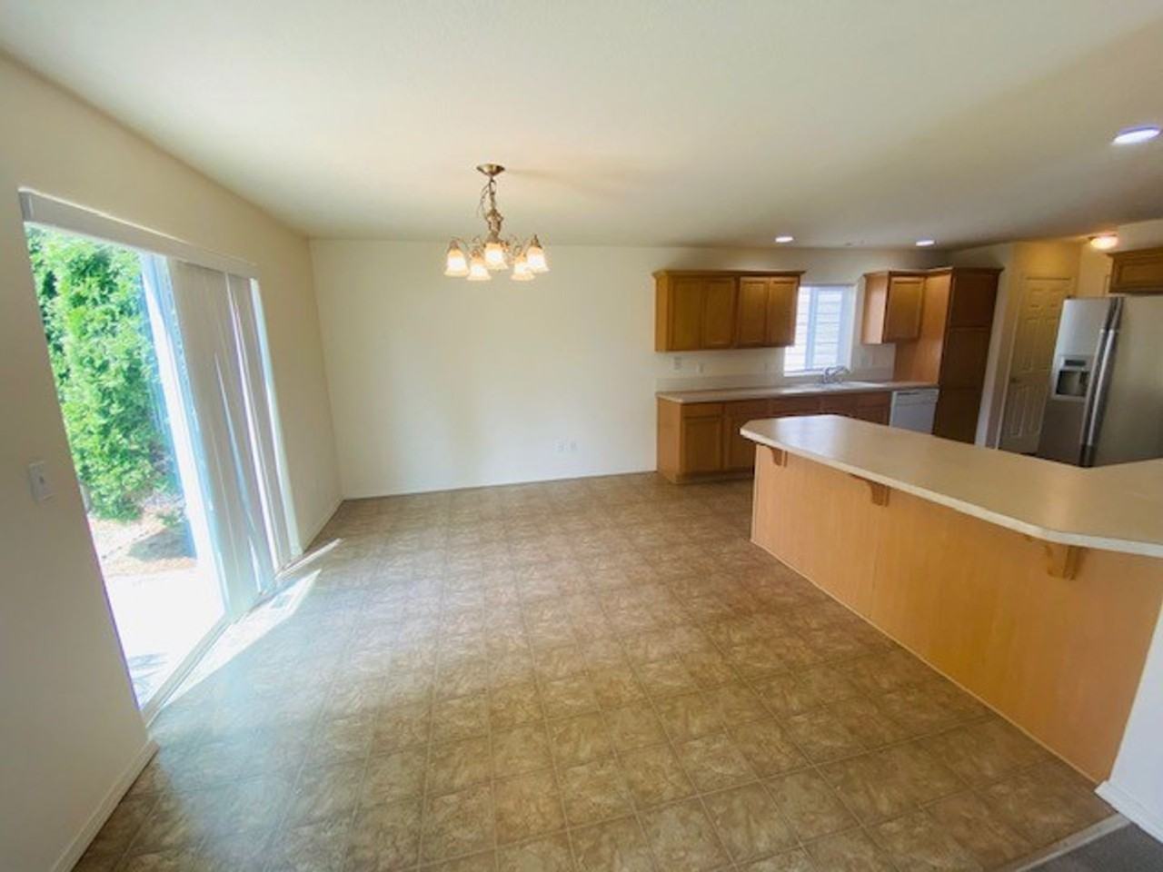 16418 Ne 12th Ct - Photo 7 of 27