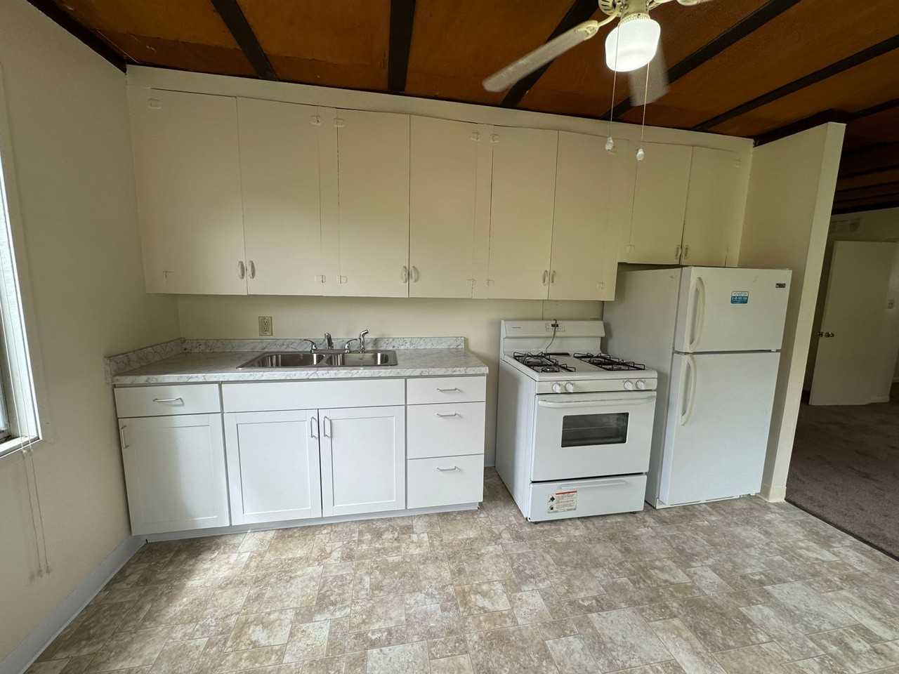 3693 Spear Ave - Photo 2 of 9