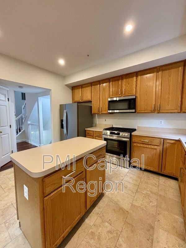 20800 Mountain Lake Ter - Photo 2 of 25