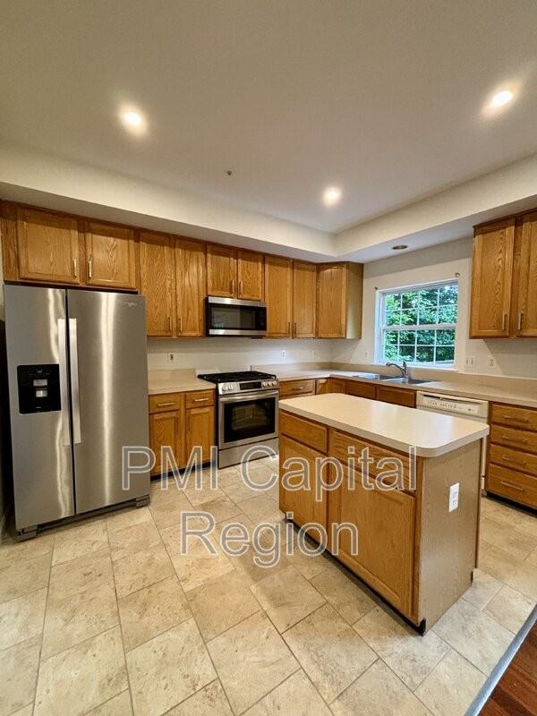 20800 Mountain Lake Ter - Photo 3 of 25