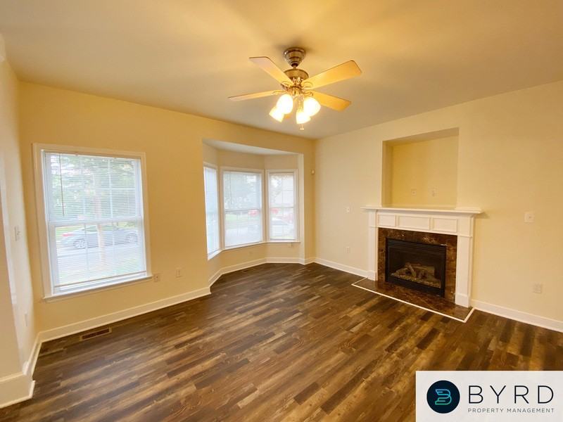 1737 Lakeview Ave - Photo 3 of 18