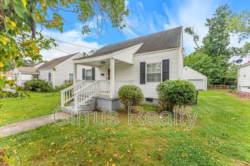 613 Chapel St - Photo 2 of 23