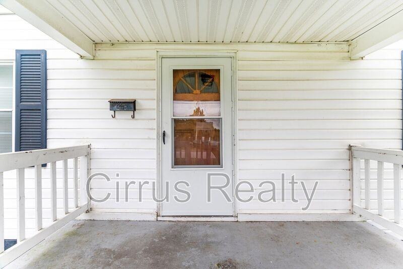 613 Chapel St - Photo 3 of 23