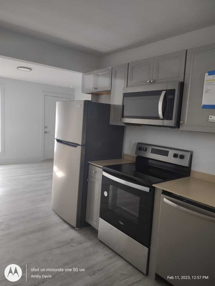 605 40th Avenue North - Photo 2 of 15