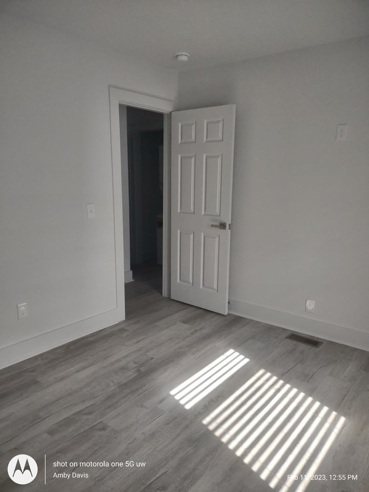 605 40th Avenue North - Photo 3 of 15