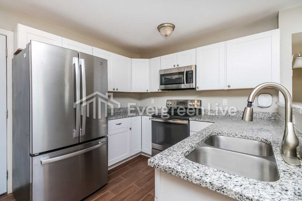 3726 E 25th St - Photo 7 of 15