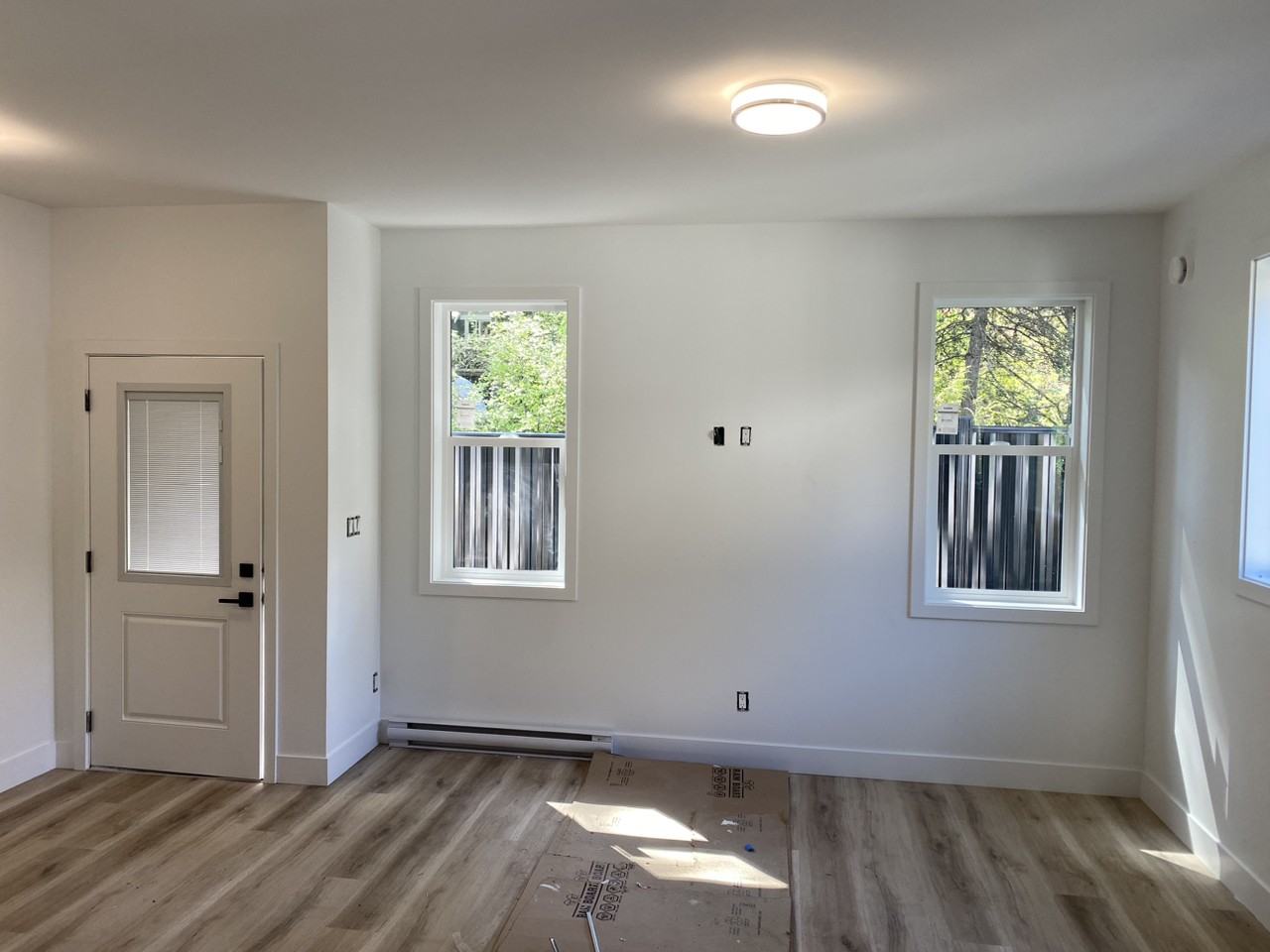 E Saanich Rd - Photo 2 of 8