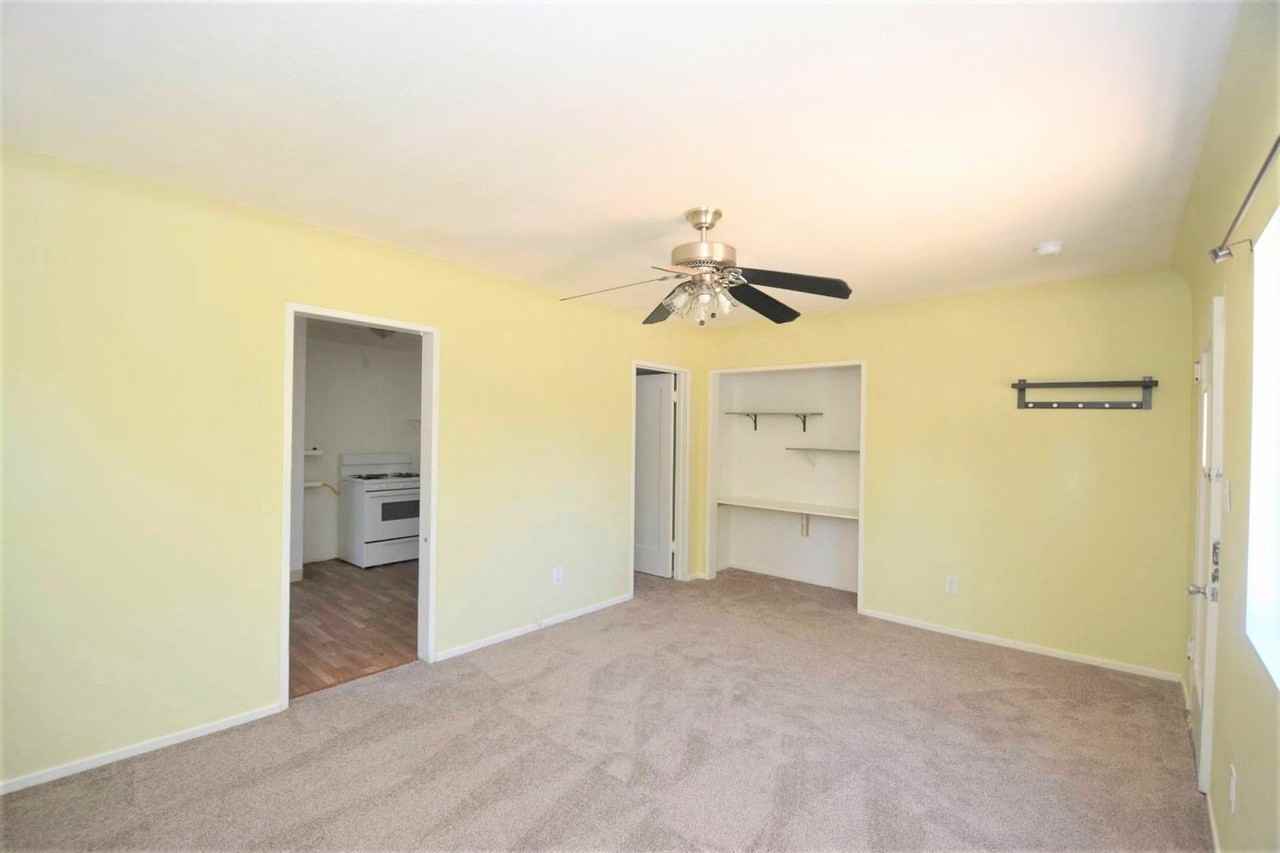 264 Franklin Ln - Photo 3 of 13