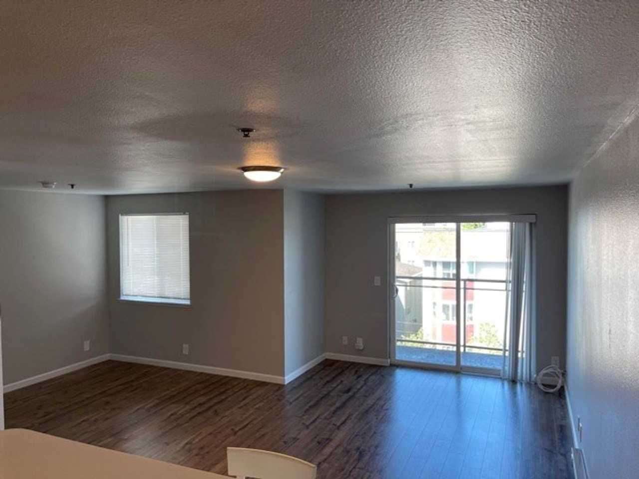 1614 Summit Ave #503 - Photo 3 of 8