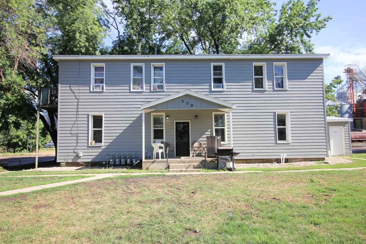 Dakota St 4-Plex - Photo 3 of 16