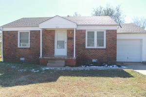 featured image of 426 E Northrup Dr