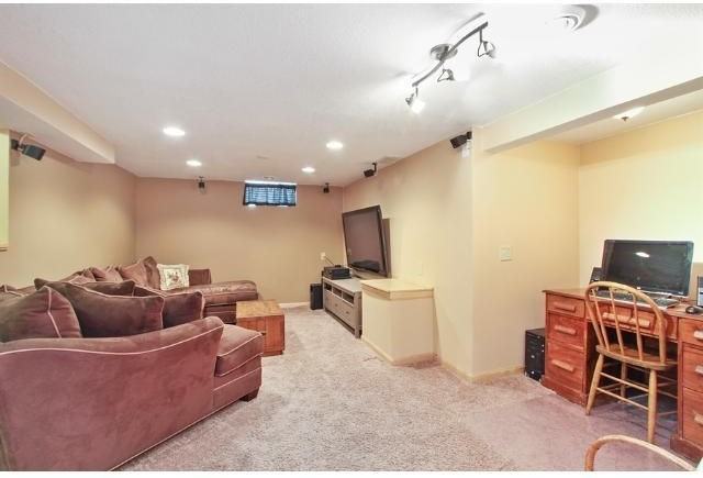 3157 Kentucky Ave S #NA - Photo 3 of 13