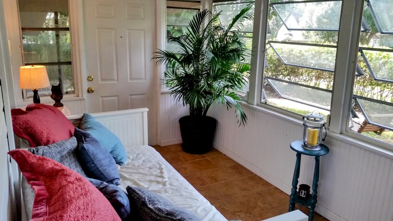 1401 S Primrose Dr #NA - Photo 2 of 14