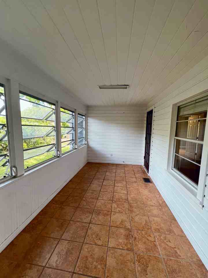 1401 S Primrose Dr #NA - Photo 3 of 14