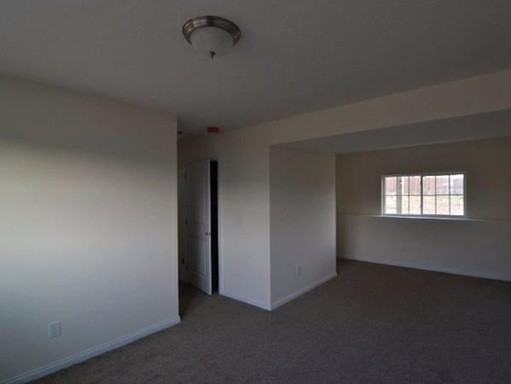 448 Micah Ct - Photo 2 of 5