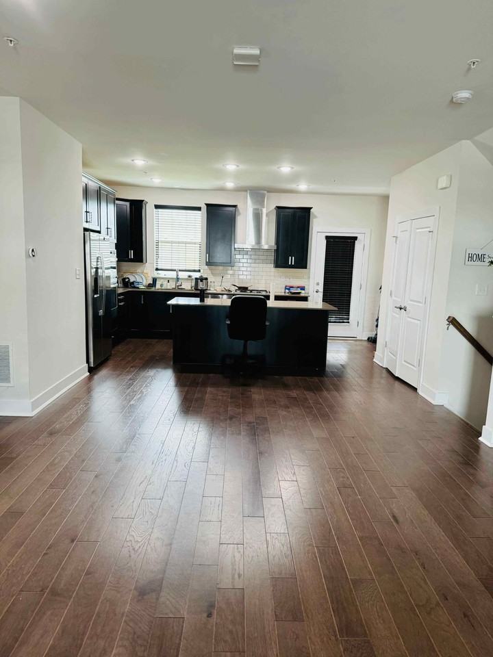 160 Livingston Ln #160 - Photo 3 of 11