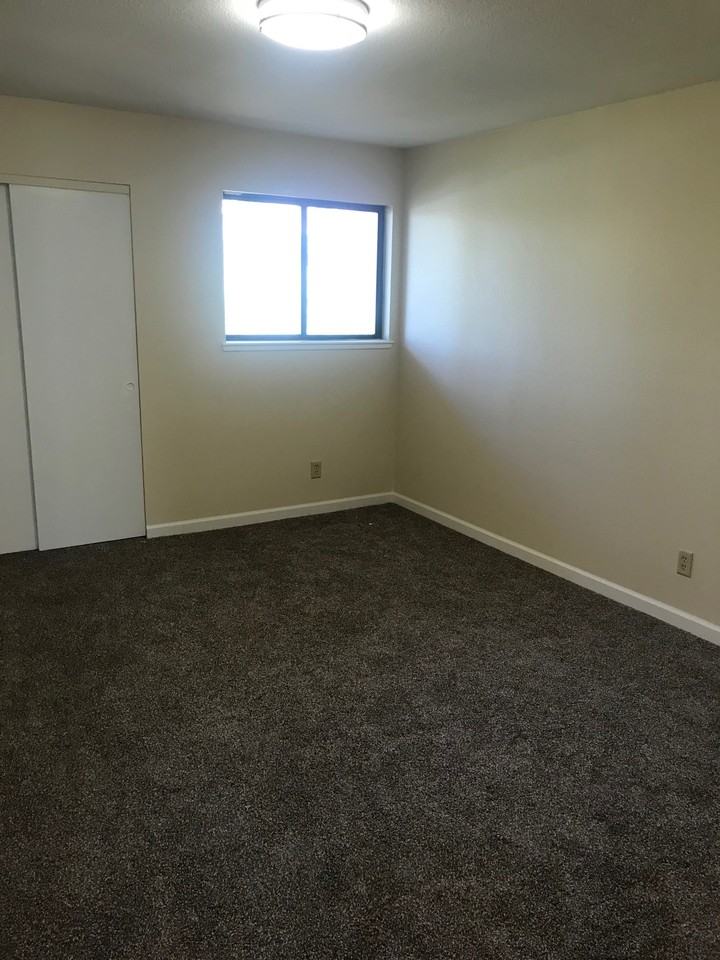 1326 Georgia Ave #2 - Photo 4 of 9