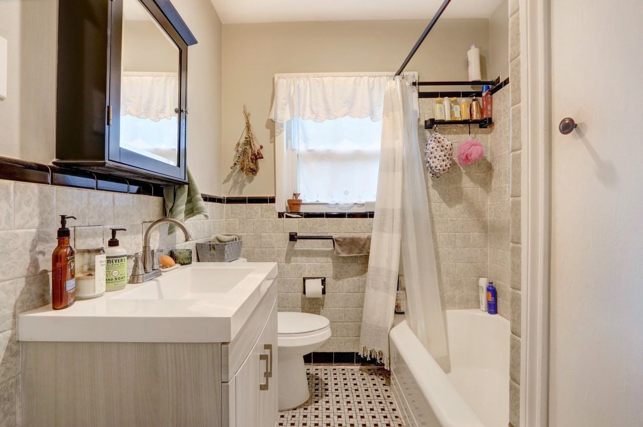 1315 Seiler Ave #NA - Photo 7 of 9