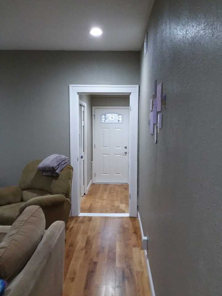 1621 FairchildApt. 1  Main #1MAIN - Photo 5 of 28