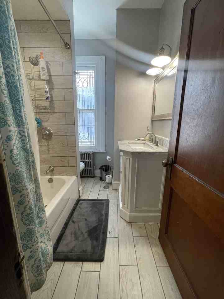 4646 Hazel Avenue - Photo 4 of 13
