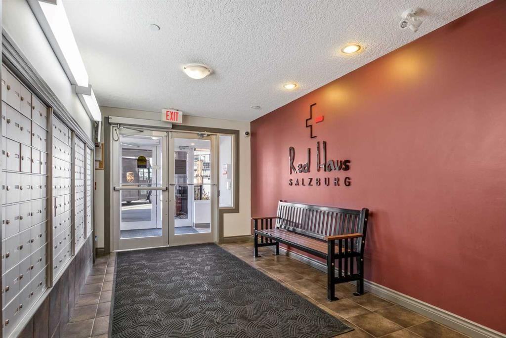 30 Royal Oak Plaza Northwest #234 - Photo 2 of 13