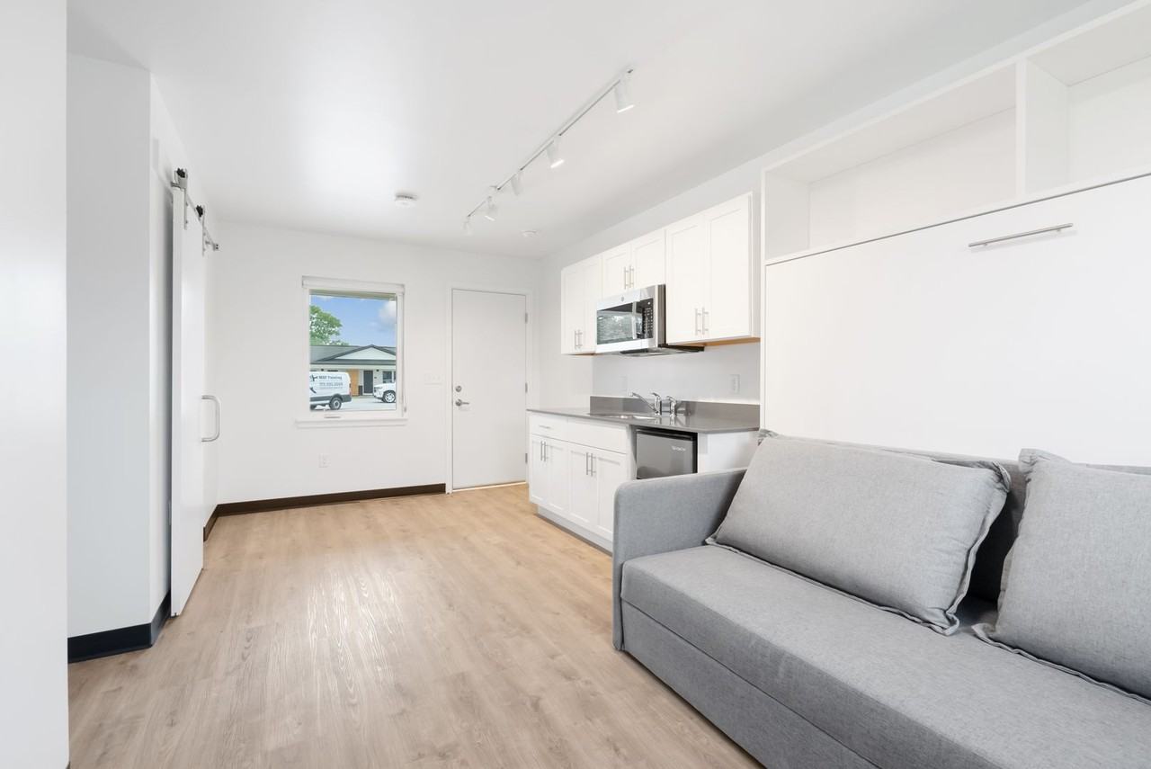 Falls Edge Studios - Photo 4 of 39