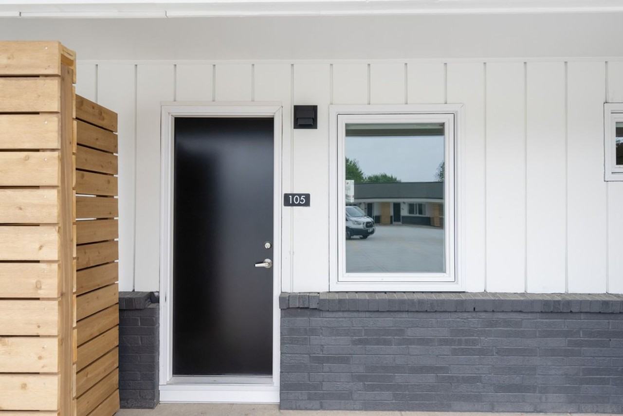 Falls Edge Studios - Photo 7 of 39