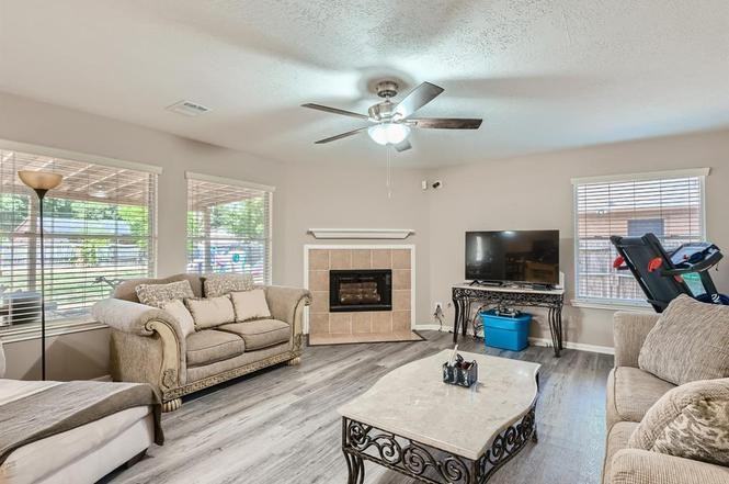 16218 Bunker Ridge Road - Photo 3 of 26