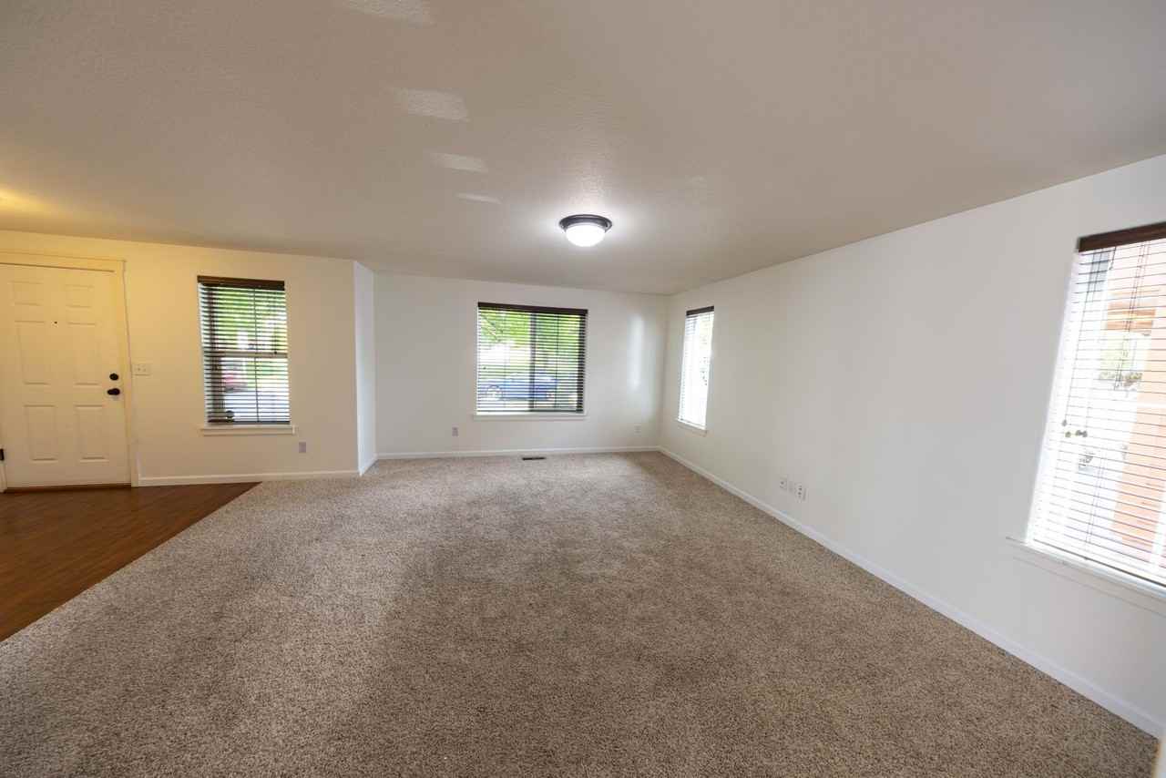 714 Se 14th Ave - Photo 4 of 21