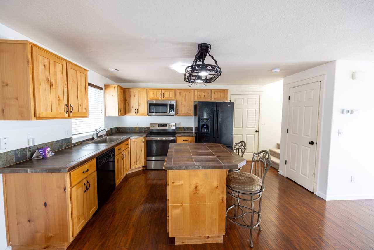 714 Se 14th Ave - Photo 5 of 21