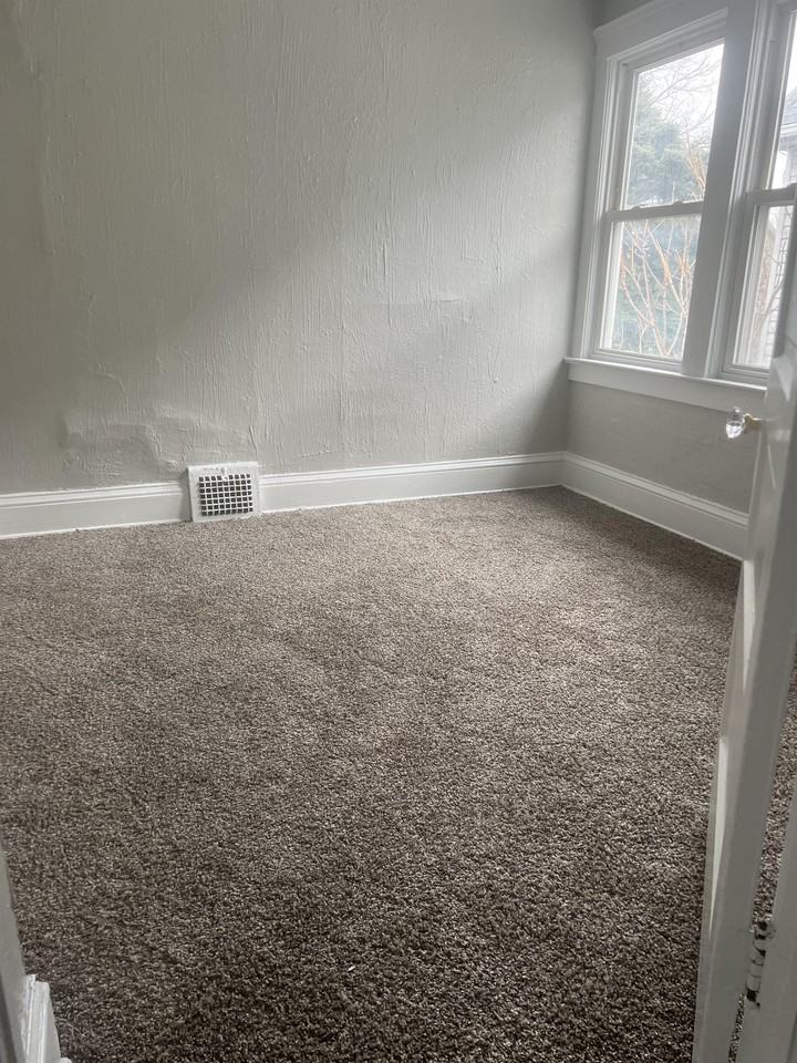 2901 E 121st St #2 - Photo 5 of 9