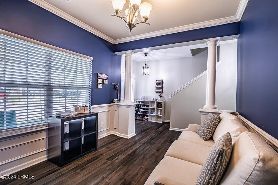 128 Patriot Court - Photo 2 of 15