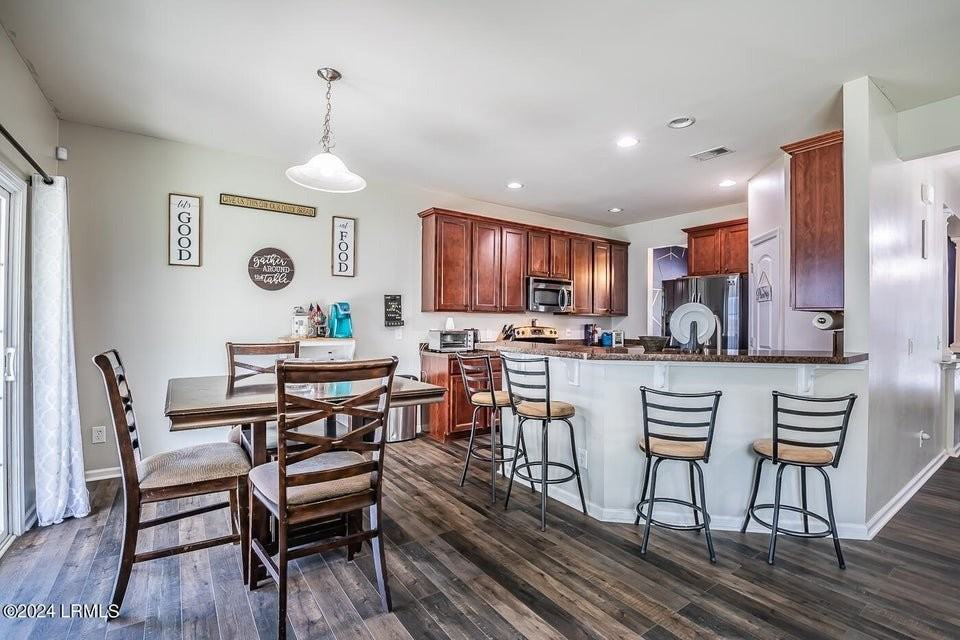 128 Patriot Court - Photo 4 of 15