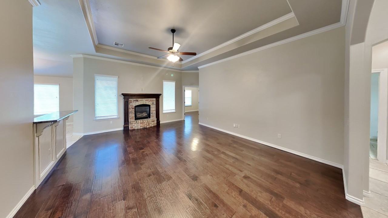 725 Dusty Trl - Photo 5 of 24