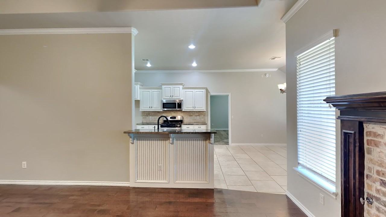 725 Dusty Trl - Photo 7 of 24