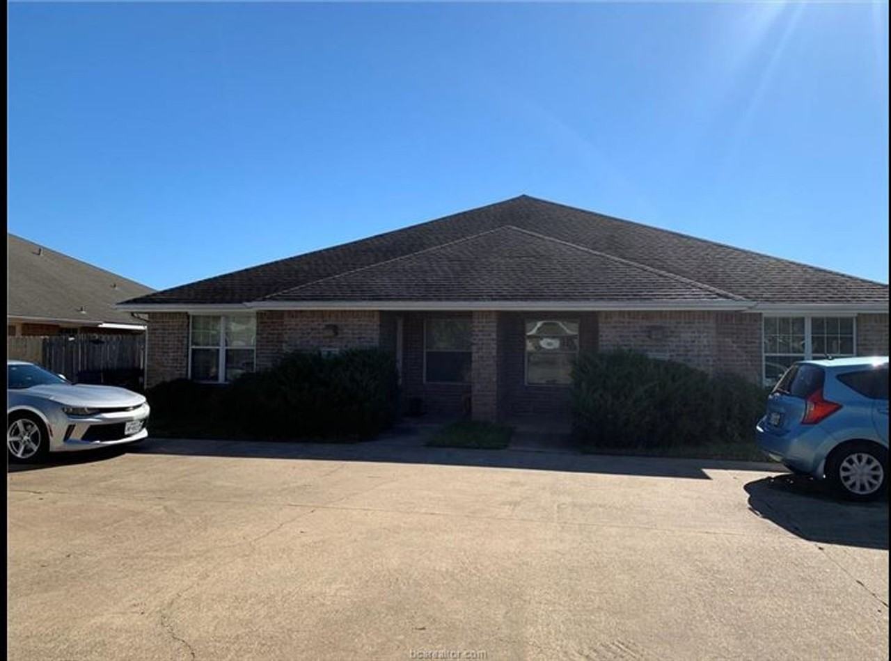 Roka Properties - Photo 2 of 7